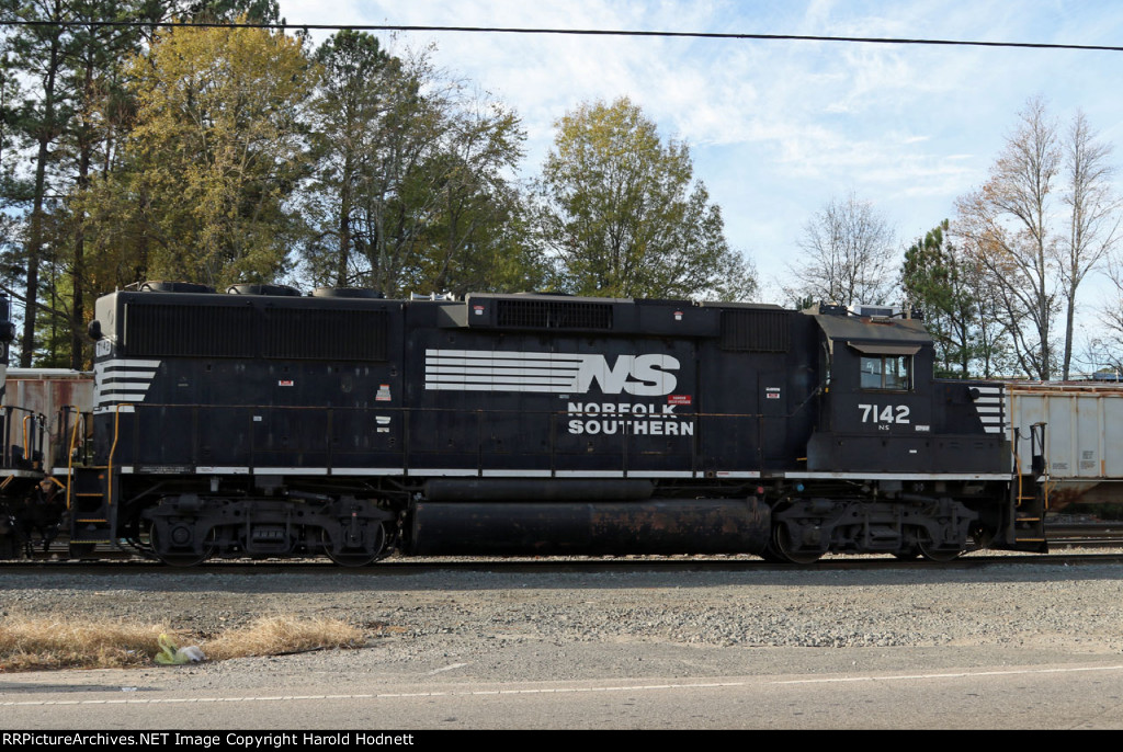 NS 7142